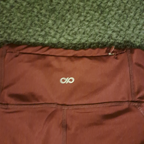 Women's Infiniti burgundy tights. Size small - Picture 2 of 3